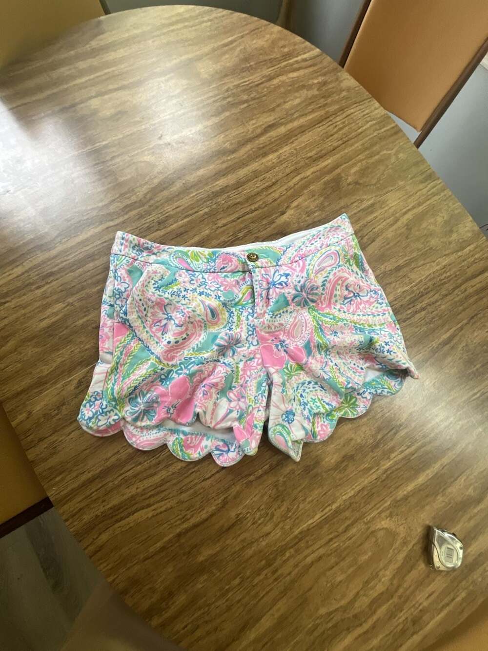 Lilly Pulitzer Buttercup Scalloped Hem Shorts in Paisley Print